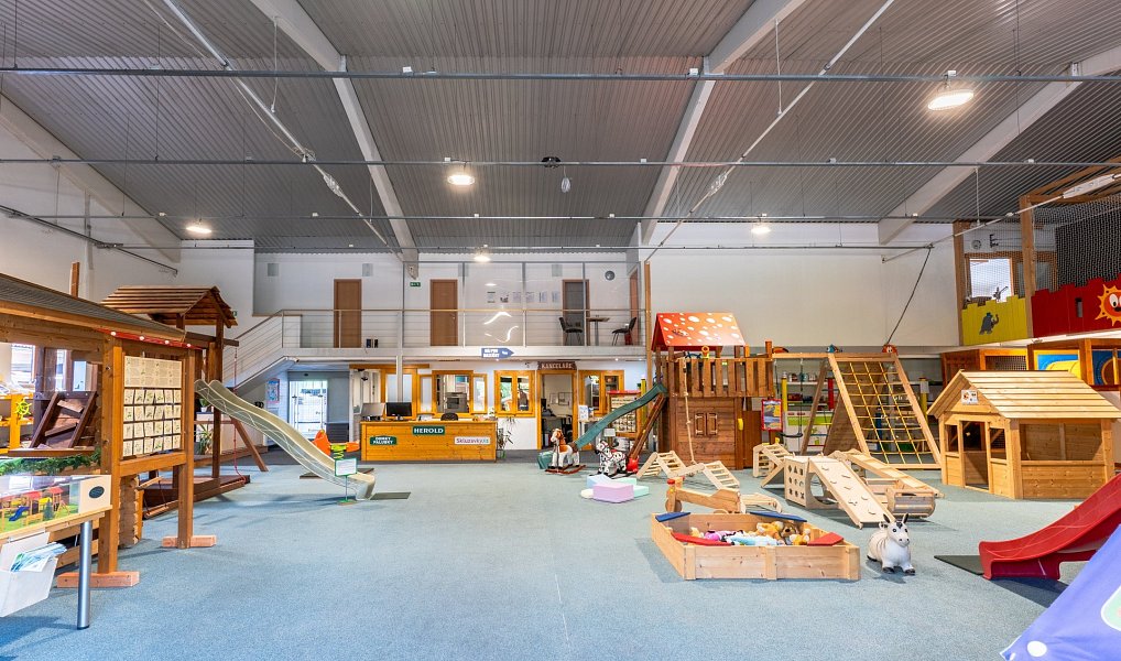 Prodej obchodních prostor 1 200 m², Kutná Hora – náhled fotky 4