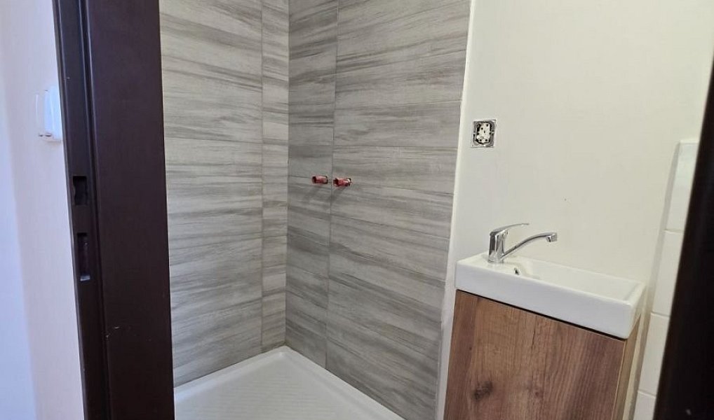 Prodej domu 92 m² s pozemkem 1 544 m², Bernartice – náhled fotky 29