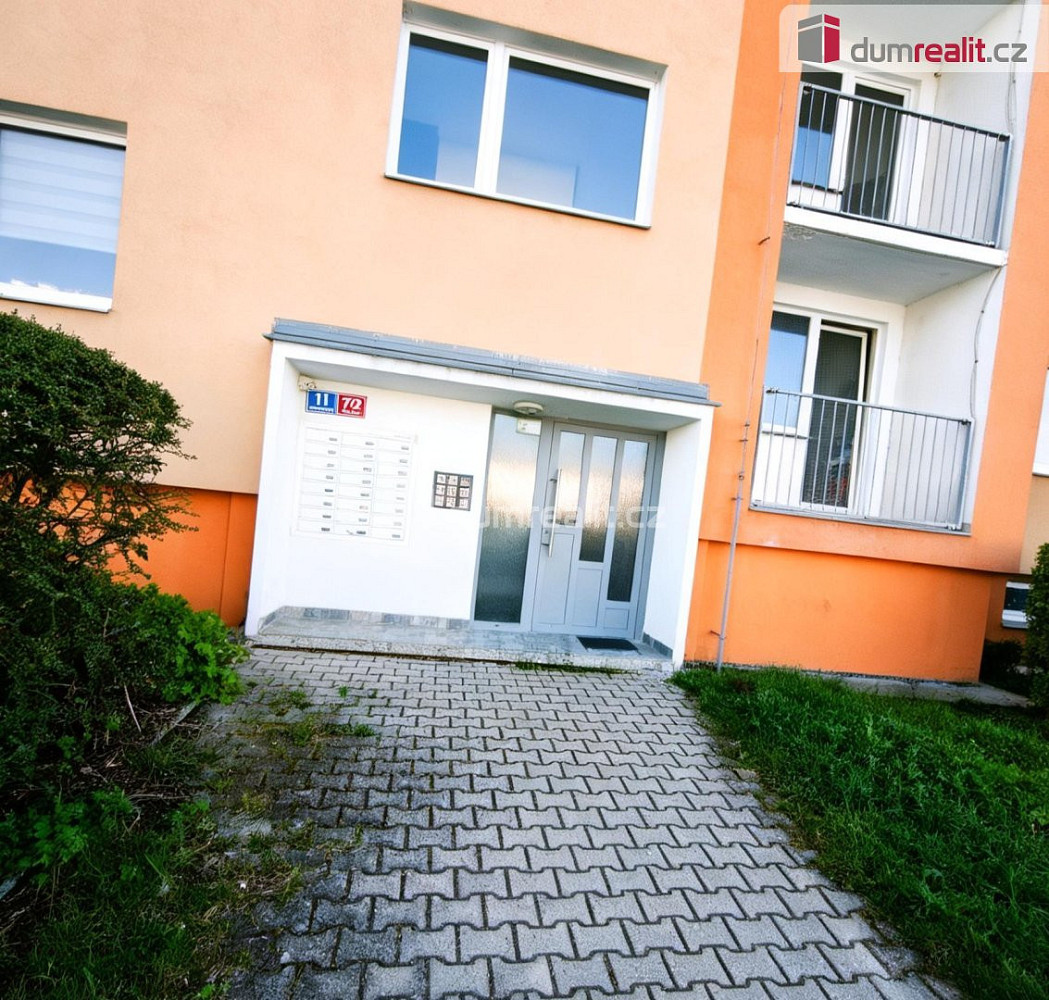 Pronájem bytu 2+kk 43 m² — photo 2
