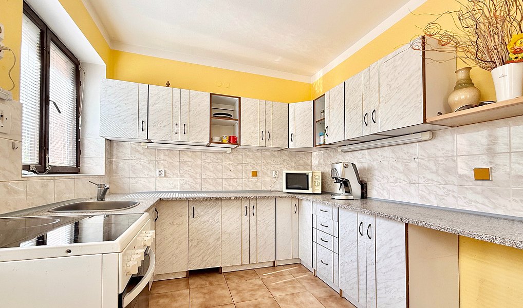 Prodej domu 450 m² s pozemkem 780 m², Okrouhlo – náhled fotky 9