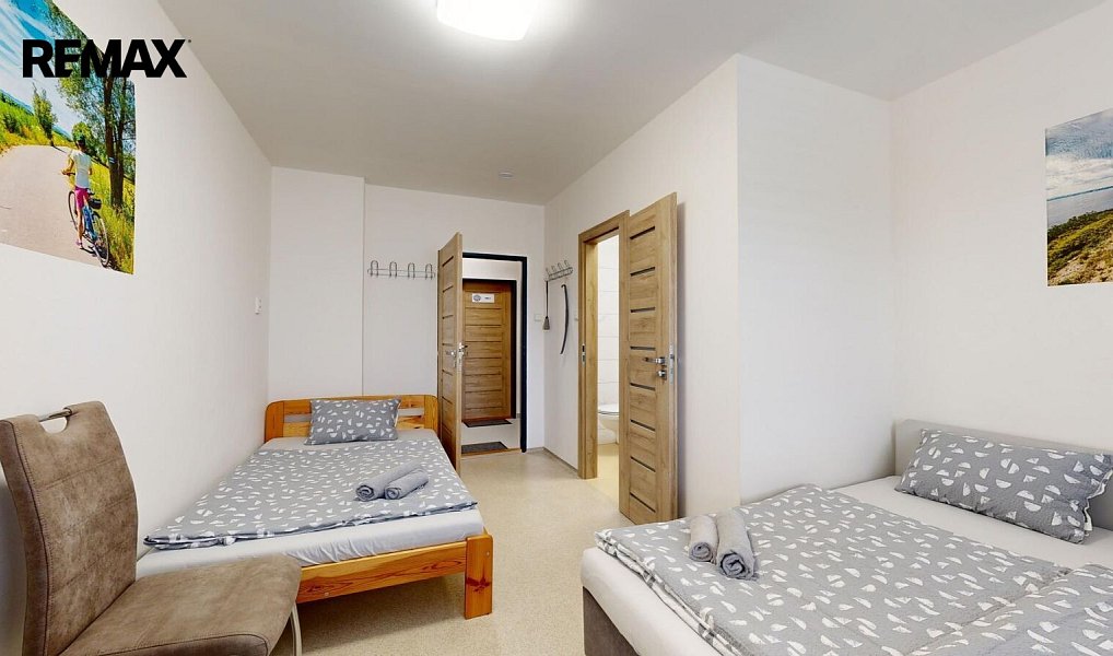 Prodej ubytovacího objektu 655 m², Dolní Dunajovice – náhled fotky 11
