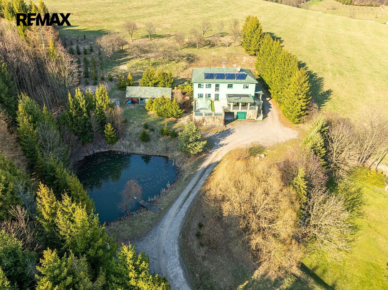 Prodej domu 525 m² s pozemkem 35 000 m² – fotografie 2