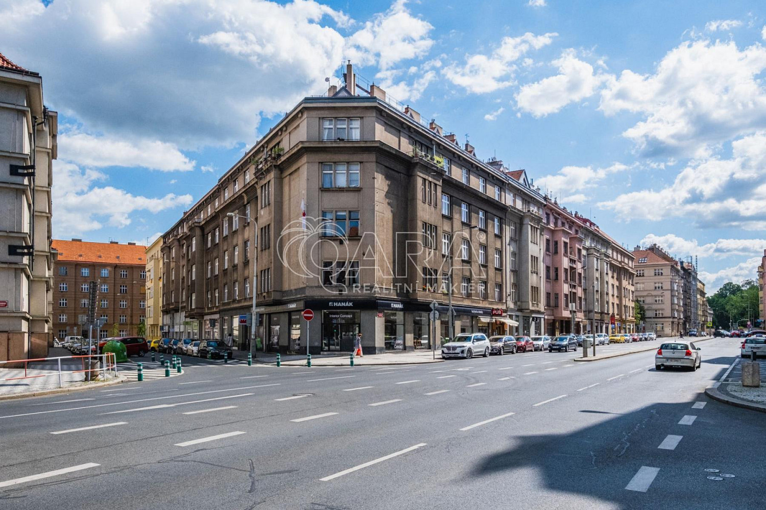 Pronájem kanceláře 100 m² – fotografie 2