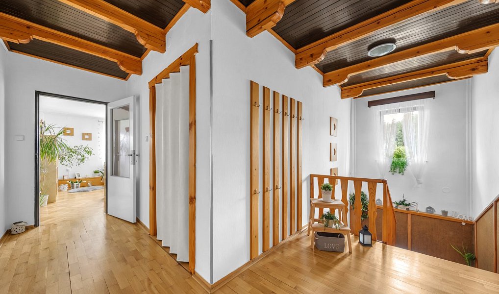 Prodej domu 253 m² s pozemkem 5 652 m², Červený Kostelec – náhled fotky 6