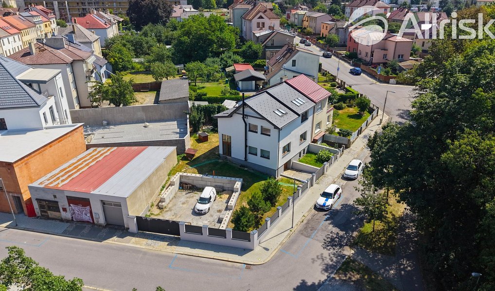 Prodej domu 417 m² s pozemkem 526 m², Jihlava – náhled fotky 16
