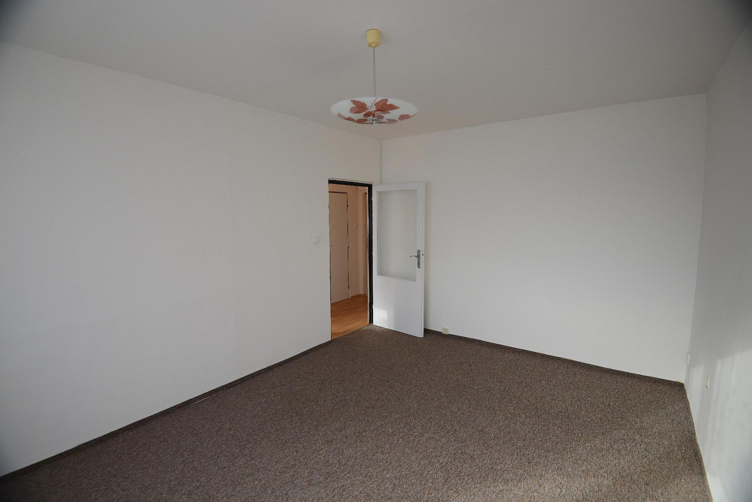 Pronájem bytu 2+kk 38 m² - Widok 4