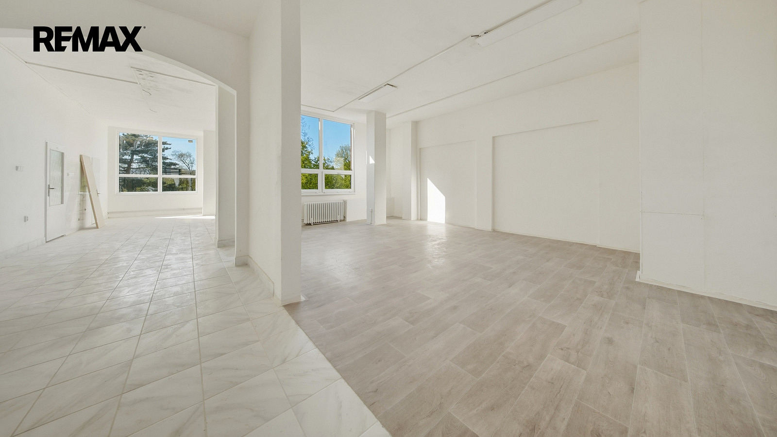 Pronájem obchodních prostor 100 m²