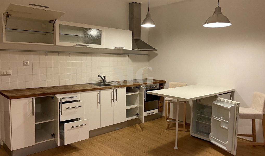 Pronájem bytu 1+kk, 54 m², Dubeč, Praha 15, Praha