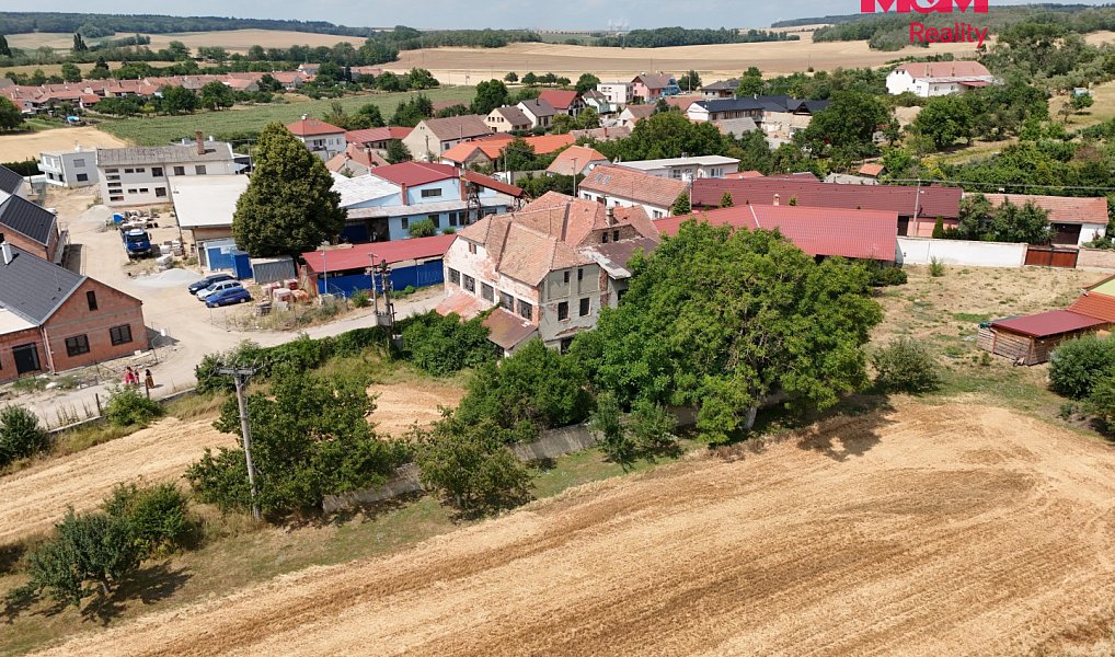 Prodej domu 700 m² s pozemkem 1 940 m², Trstěnice – náhled fotky 2