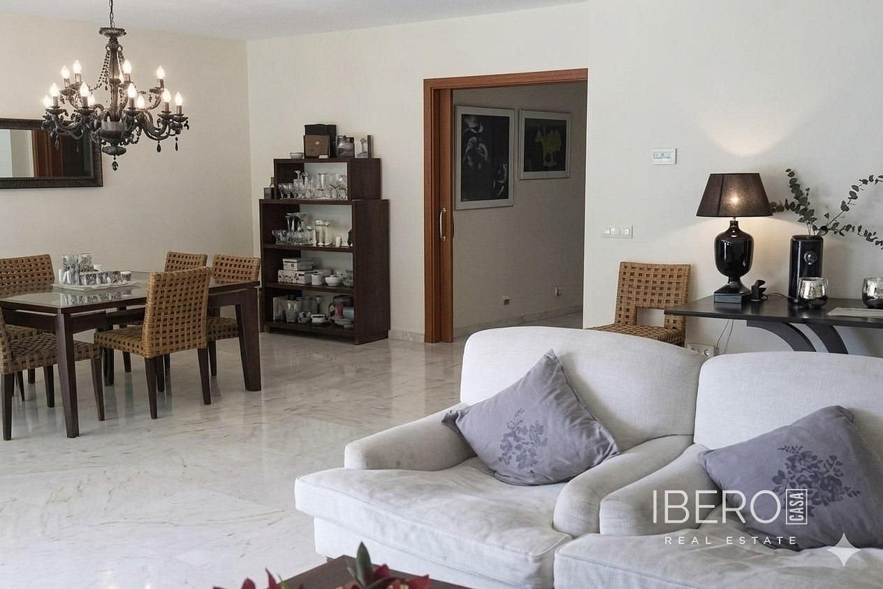 Pis 5+kk – Marbella, Barrio Alto - Més