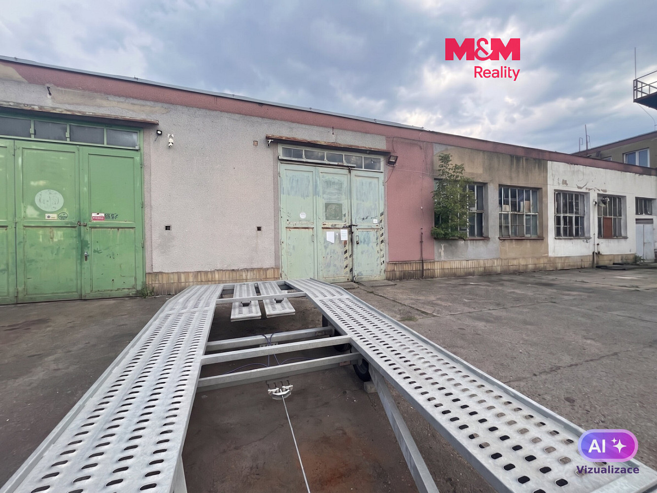 Pronájem obchodních prostor 93 m²