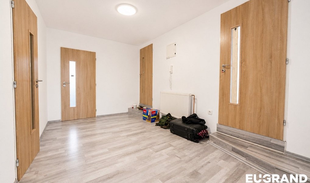 Prodej ubytovacího objektu 330 m², Šluknov – náhled fotky 10