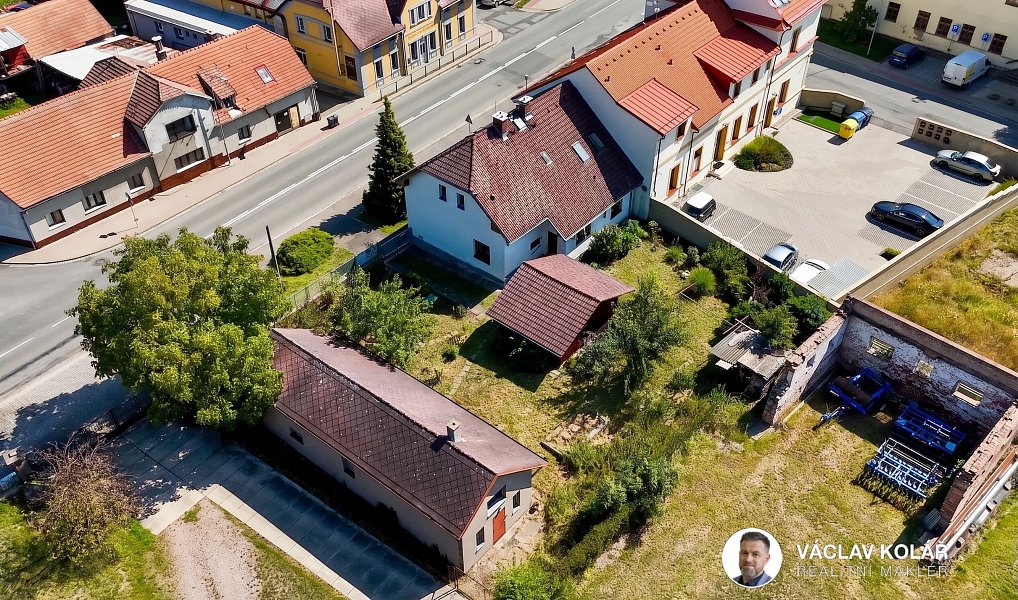 Prodej domu 196 m² s pozemkem 805 m², Stěžery – náhled fotky 14