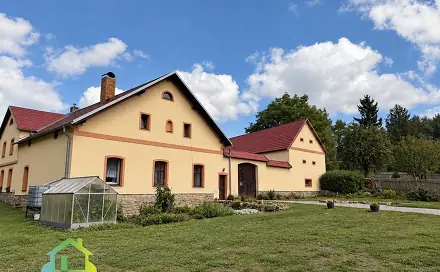 Prodej domu 260 m² s pozemkem 4 314 m², Člunek - Lomy, okres Jindřichův Hradec