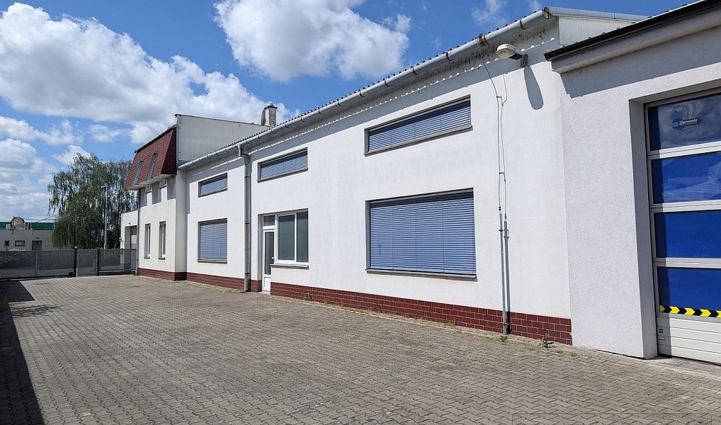 Prodej výrobních prostor 476 m², Přerov – náhled fotky 13