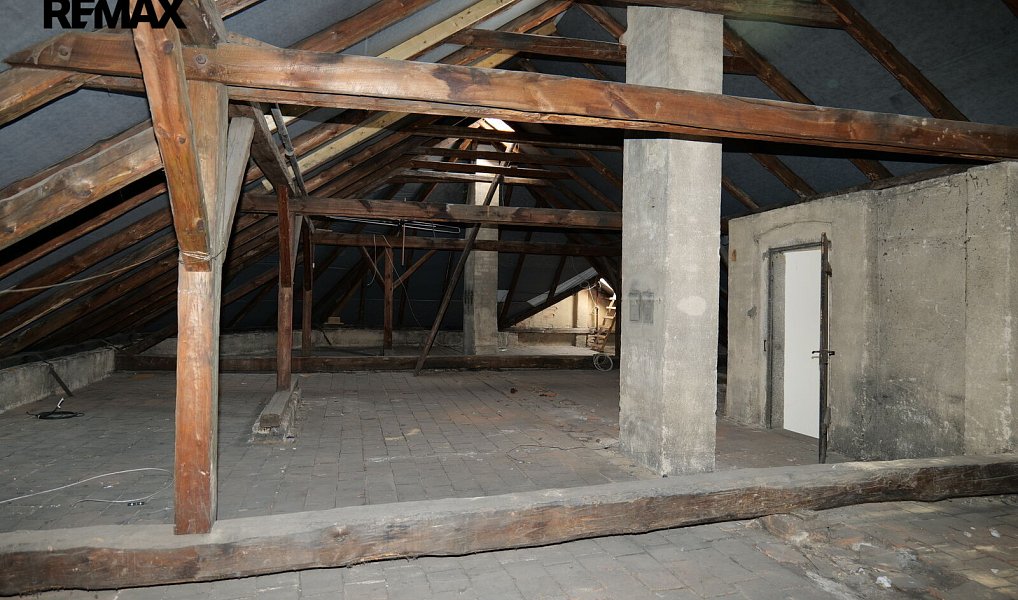 Prodej komerčního objektu (jiného typu) 526 m², Sedlčany – náhled fotky 29