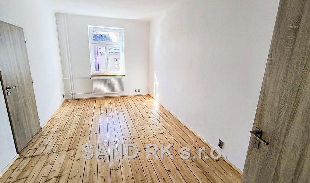 Prodej bytu 4+1 130 m², Plzeň – náhled fotky 11