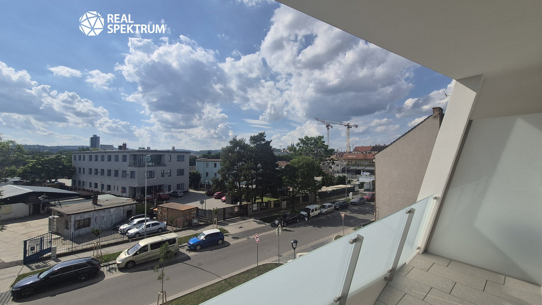 Pronájem bytu 2+kk 49 m² — photo 3
