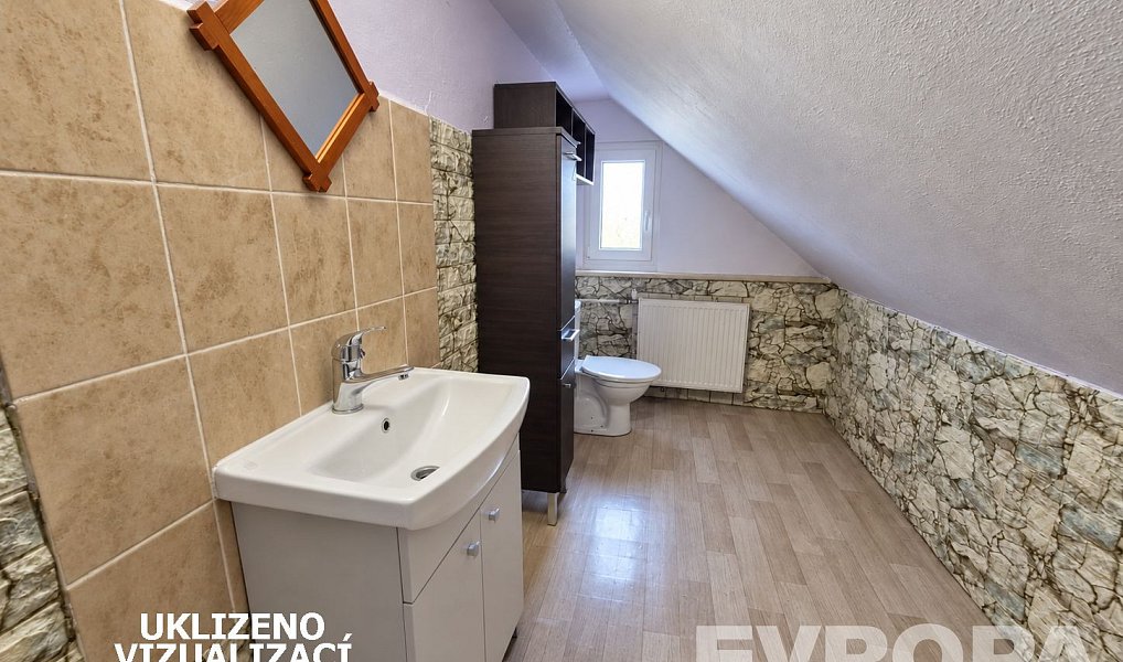Prodej domu 240 m² s pozemkem 383 m², Kraslice – náhled fotky 17