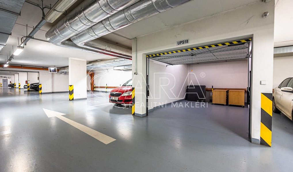 Pronájem bytu 3+kk 90 m², Praha – náhled fotky 23