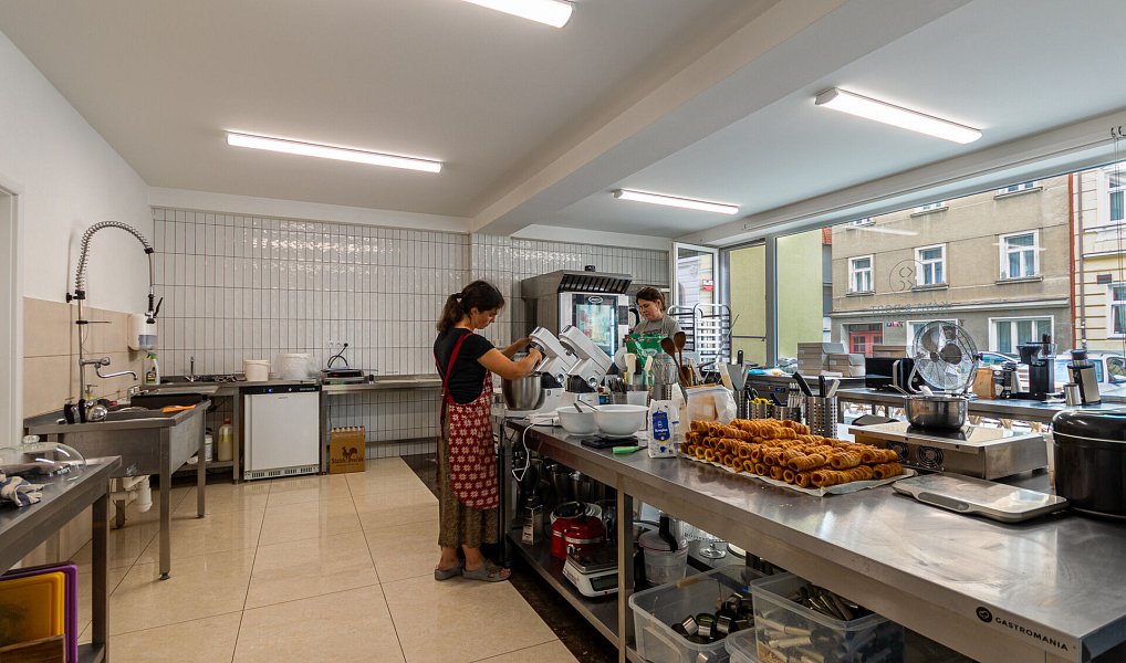 Prodej obchodních prostor 123 m², Praha – náhled fotky 3