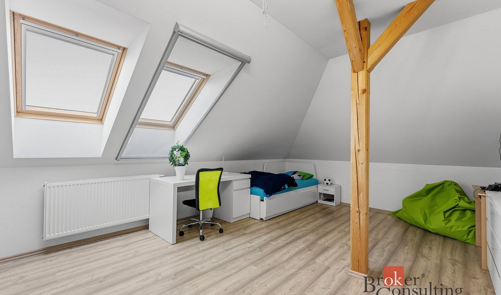 Prodej domu 240 m² s pozemkem 812 m², Žiželice – náhled fotky 23