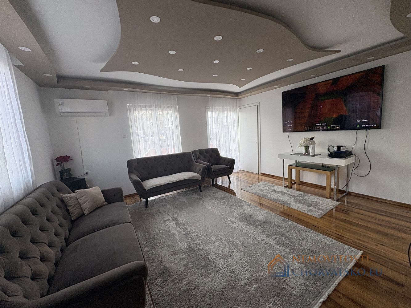 Prodej domu 150 m² s pozemkem 150 m² - Widok 2