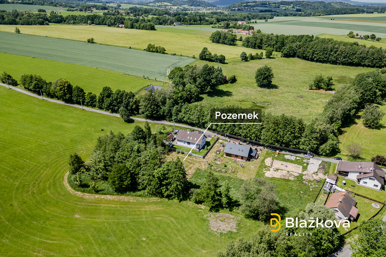 Prodej stavebního pozemku 1 528 m² – fotografie 5