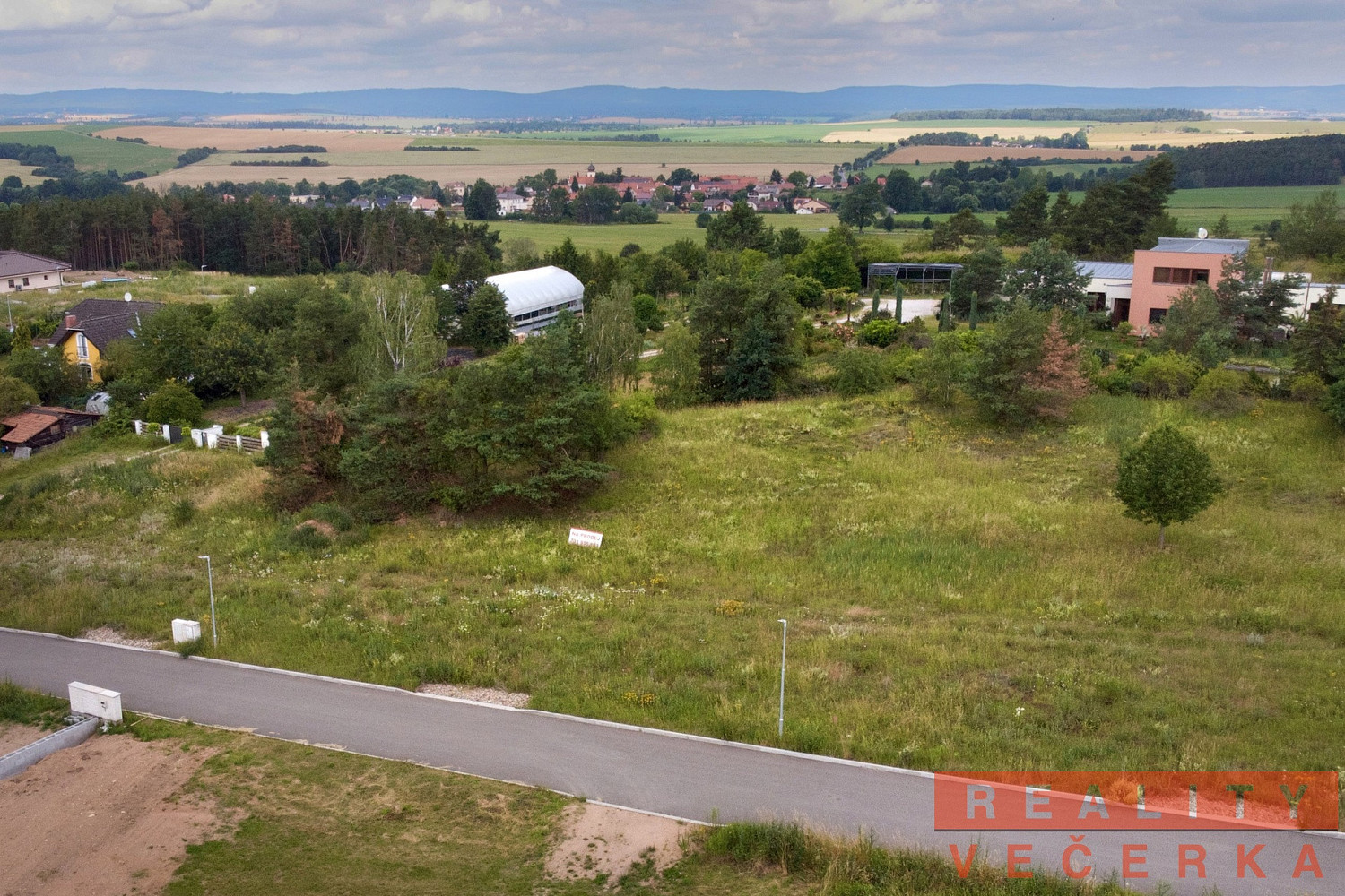 Prodej stavebního pozemku 1 489 m² – fotografie 4