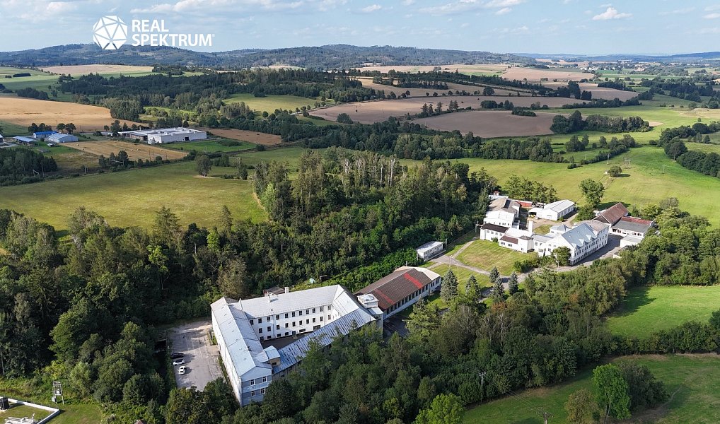 Prodej výrobních prostor 10 000 m², Batelov – náhled fotky 13