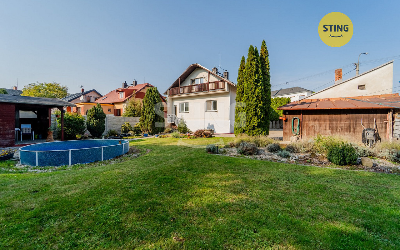 Prodej domu 290 m² s pozemkem 1 301 m²
