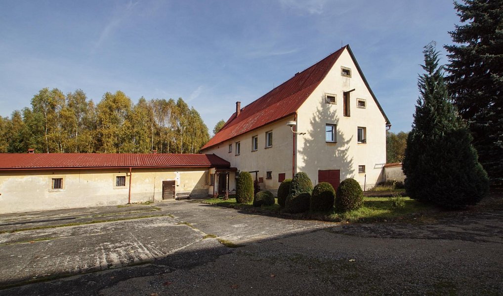 Prodej domu 1 000 m² s pozemkem 350 913 m², Stráž pod Ralskem – náhled fotky 6