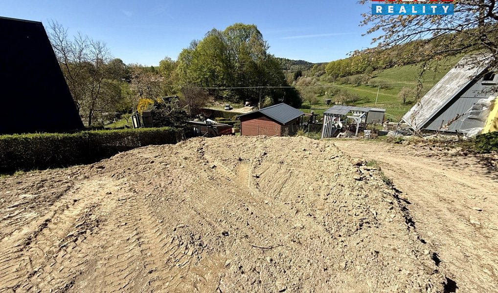 Prodej stavebního pozemku 380 m², Albrechtice – náhled fotky 4
