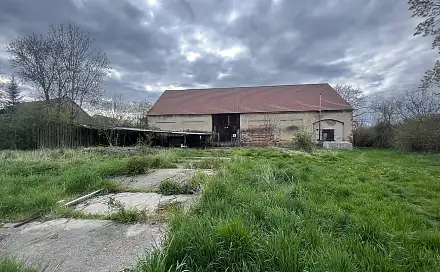 Pronájem komerčního pozemku 2 464 m², Praha 4