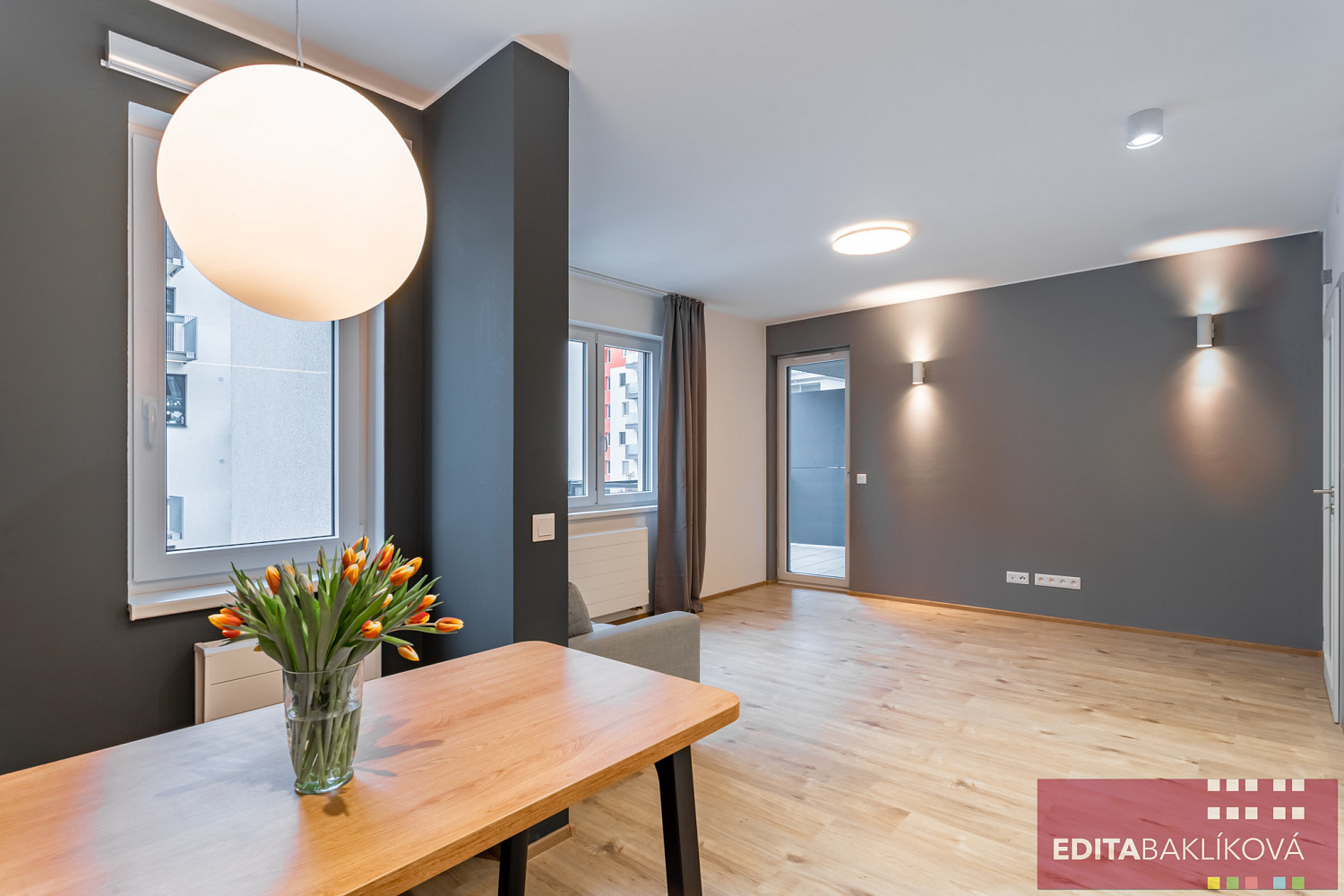 Pronájem bytu 2+kk 57 m² – fotografie 2