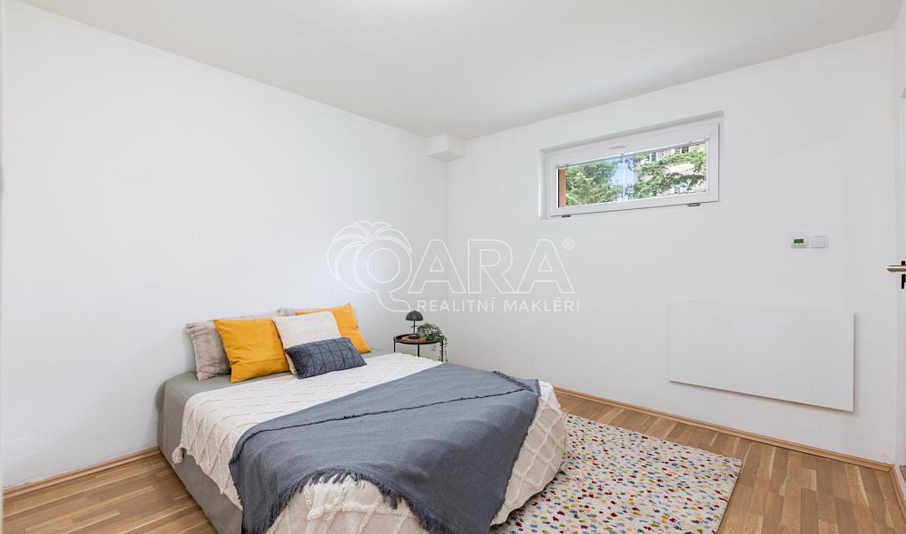 Prodej bytu 2+1 88 m², Praha – náhled fotky 18