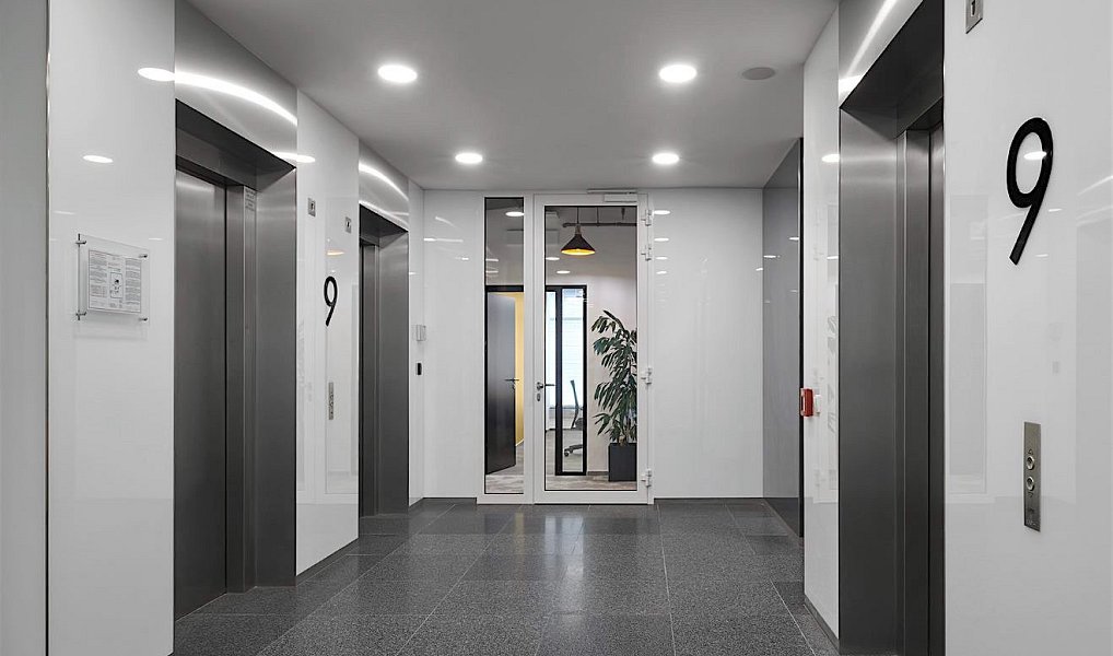 Pronájem kanceláře 578 m², Ořech – náhled fotky 7