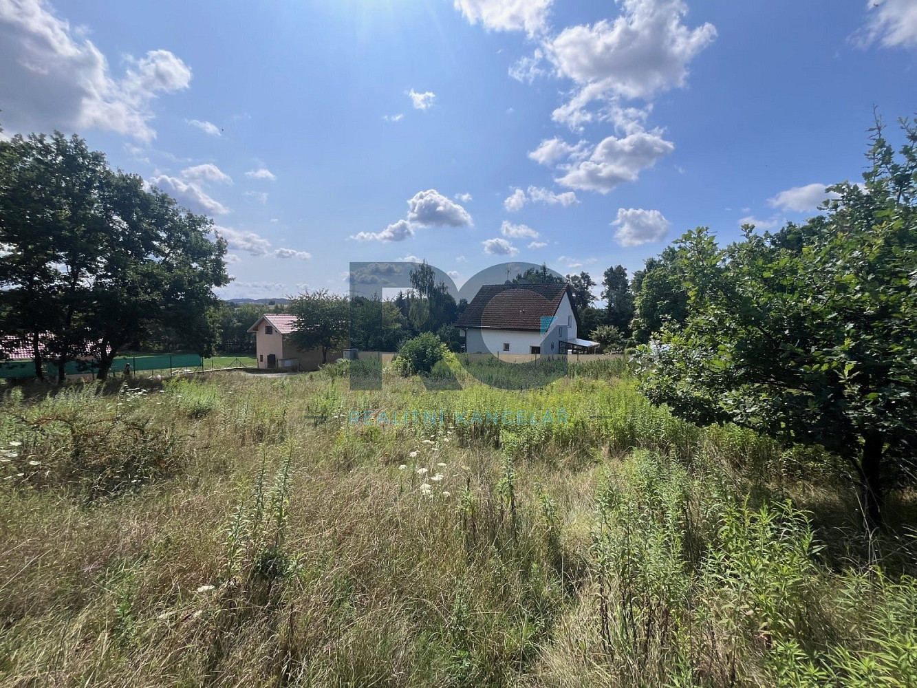 Prodej stavebního pozemku 1 028 m² – fotografie 4