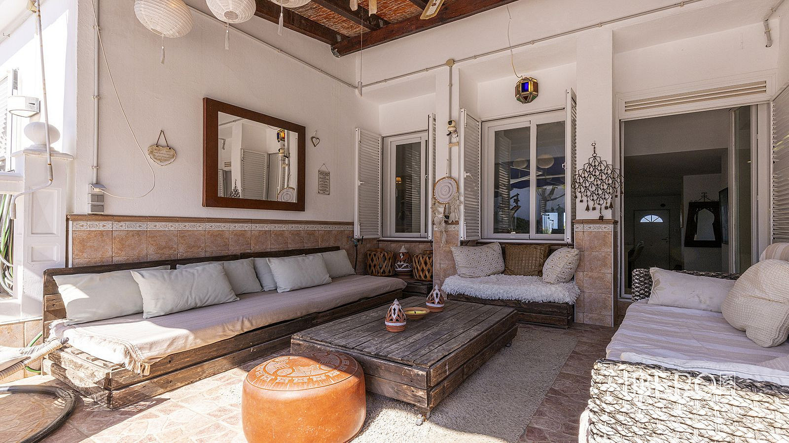 Prodej domu 194 m² s pozemkem 600 m² — photo 2