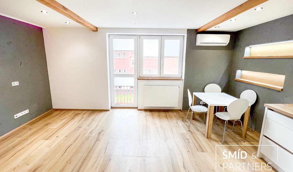 Prodej bytu 3+kk 70 m², Kolín – náhled fotky 4