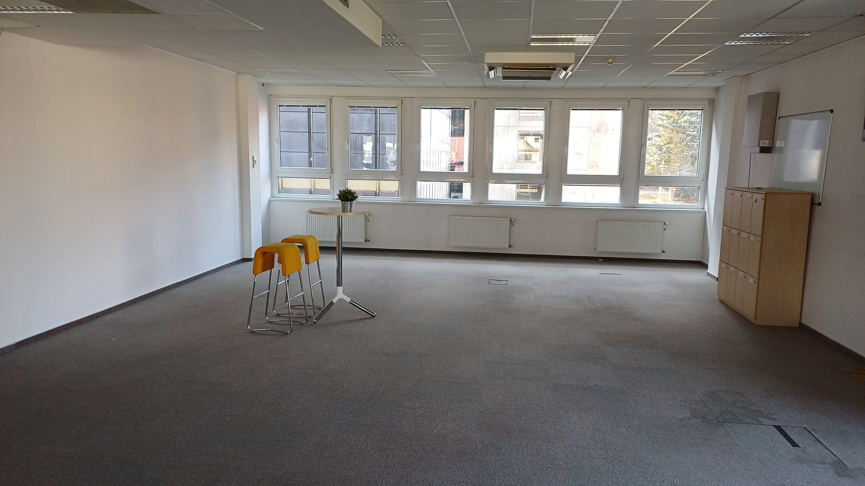 Pronájem kanceláře 1 000 m² – pohled 5