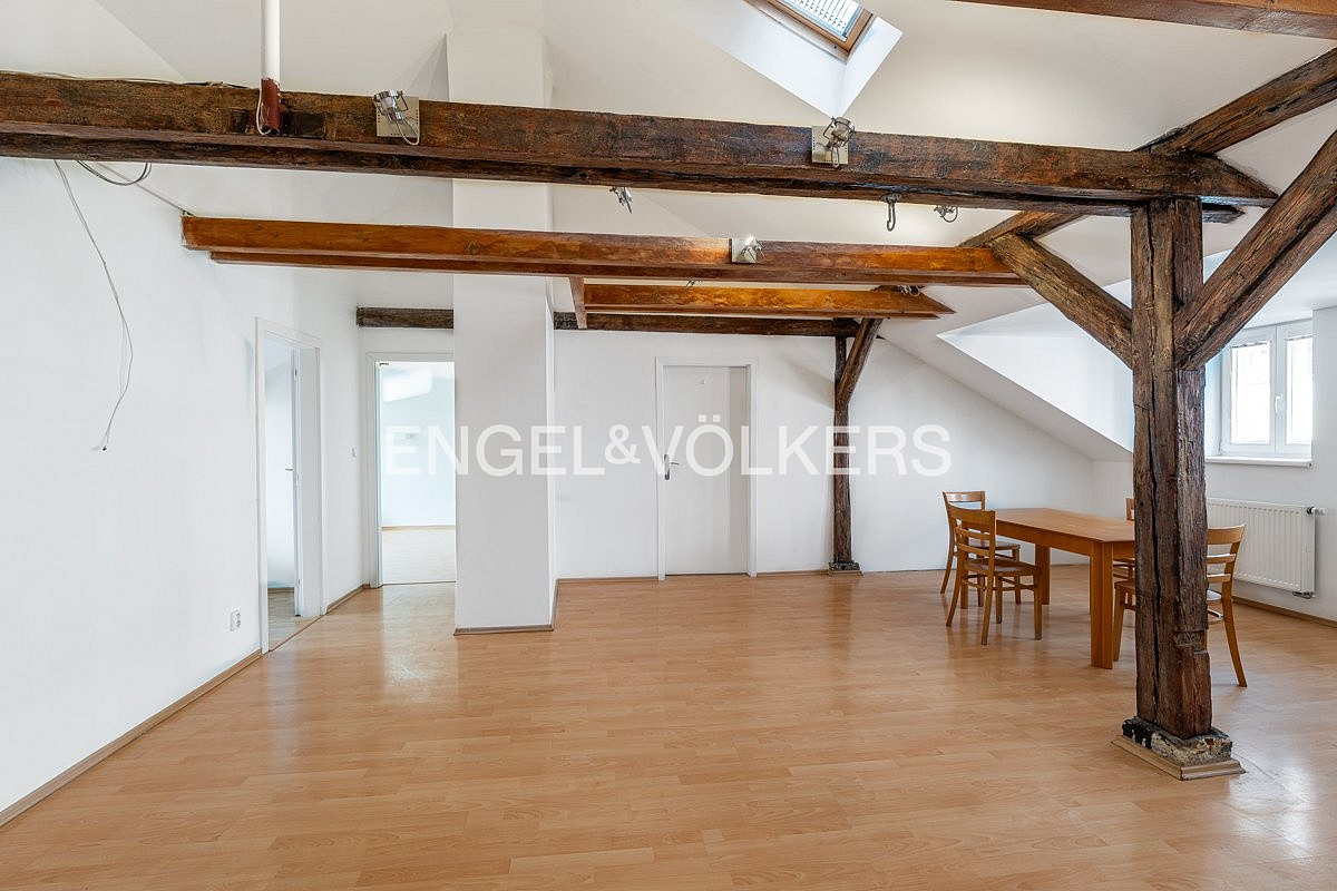 Pronájem bytu 4+kk 144 m² – fotografie 5