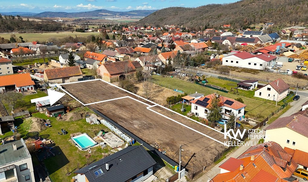 Prodej stavebního pozemku 1 071 m², Libomyšl – náhled fotky 4