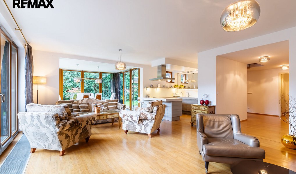Prodej domu 306 m² s pozemkem 418 m², Praha – náhled fotky 4