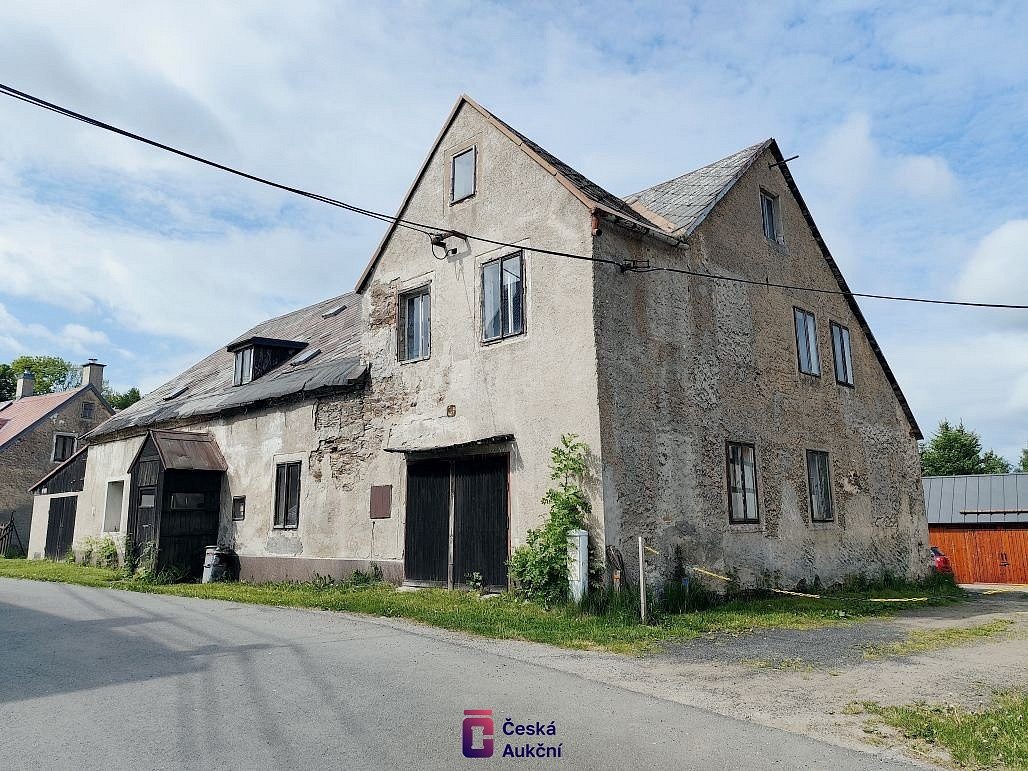 Prodej domu 293 m² s pozemkem 484 m² – fotografie 2