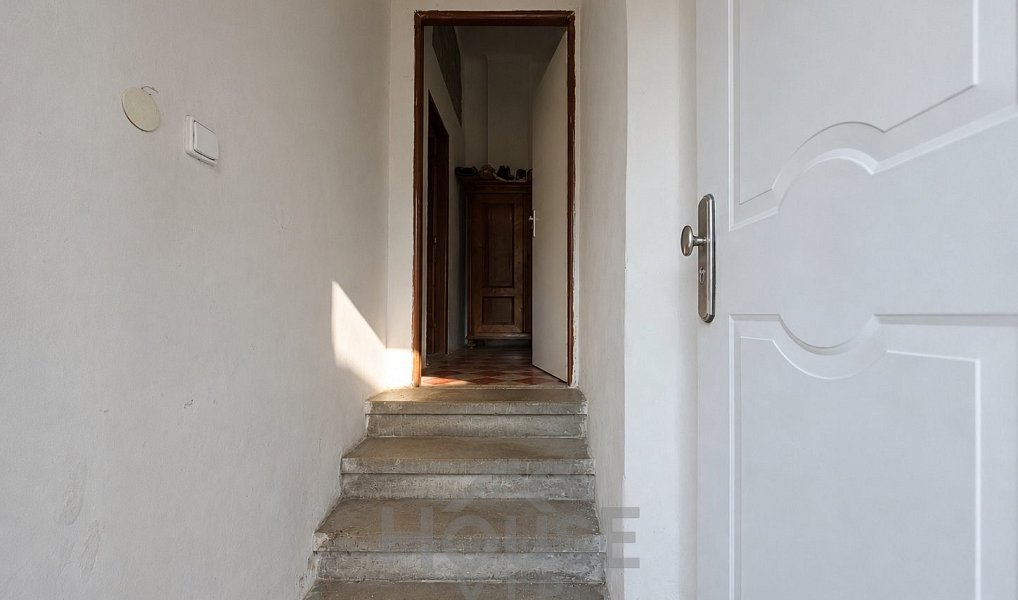 Prodej domu 275 m² s pozemkem 739 m², Praha – náhled fotky 2