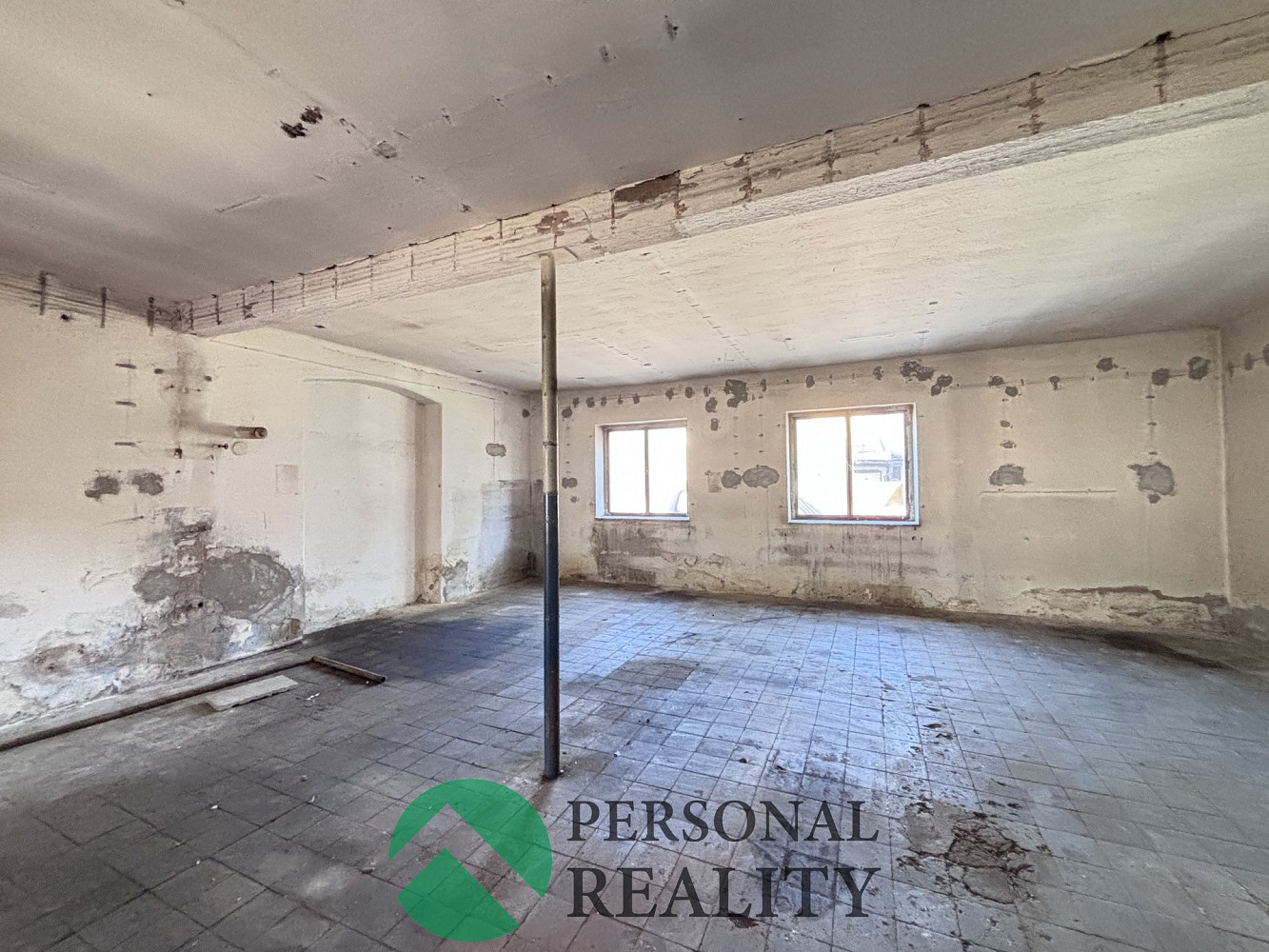 Pronájem skladovacích prostor 172 m² – fotografie 4