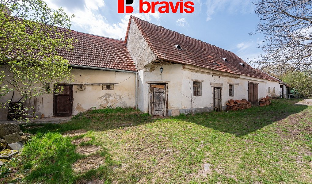 Prodej domu 420 m² s pozemkem 2 346 m², Rousínov – náhled fotky 9