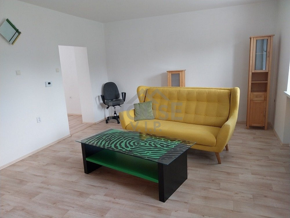 Prodej bytu 3+1 87 m² — photo 3