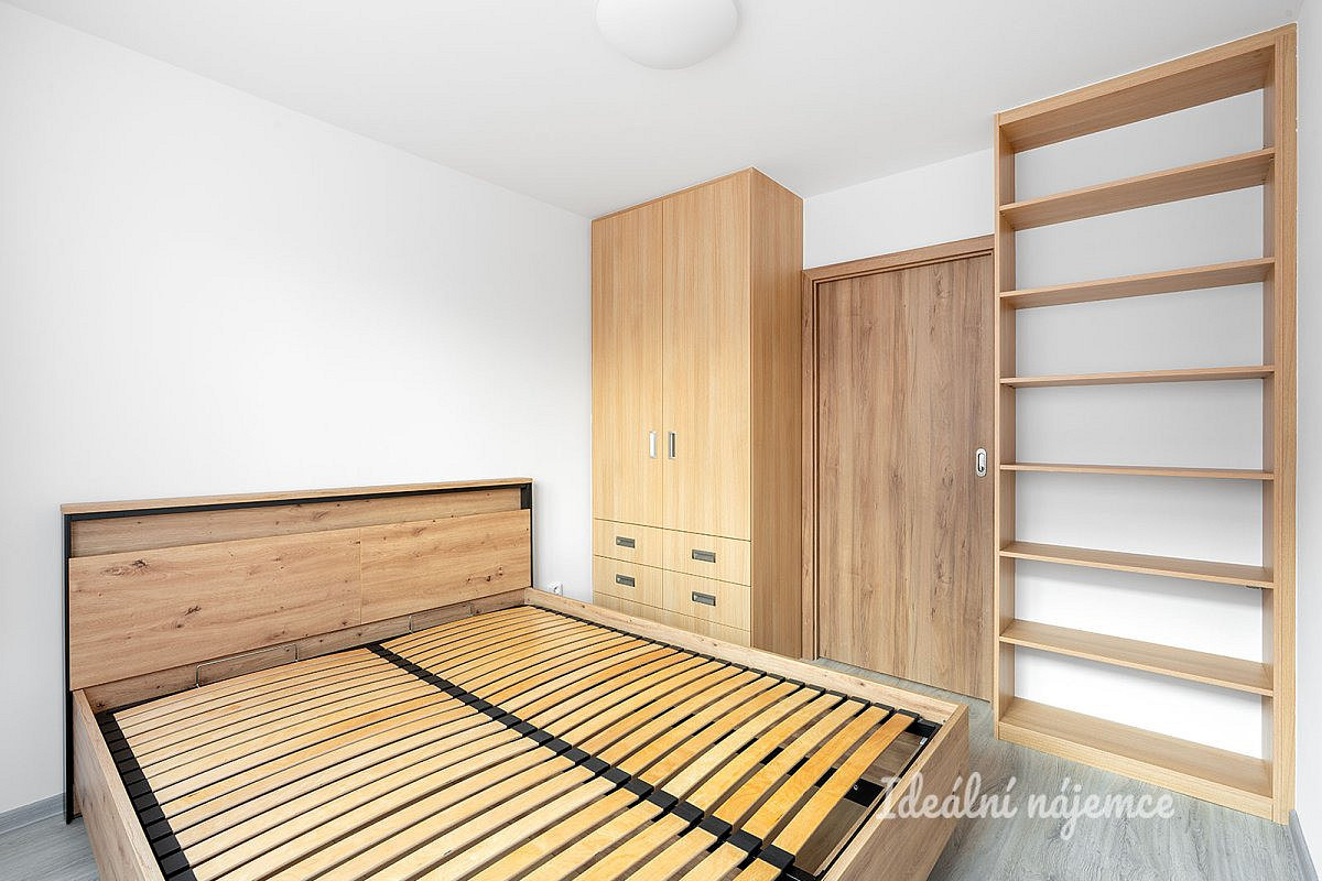 Pronájem bytu 2+1 39 m² – další